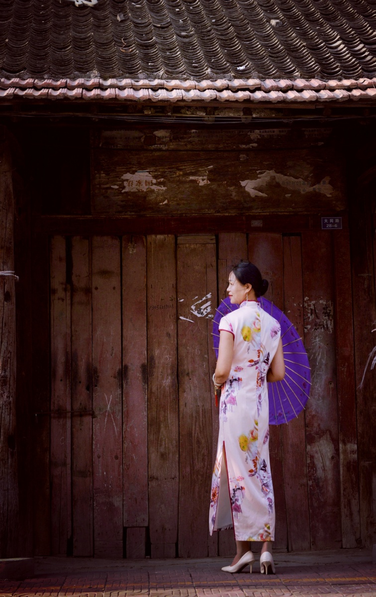旗袍遇到古建 - 汉皇摄影 - 图虫