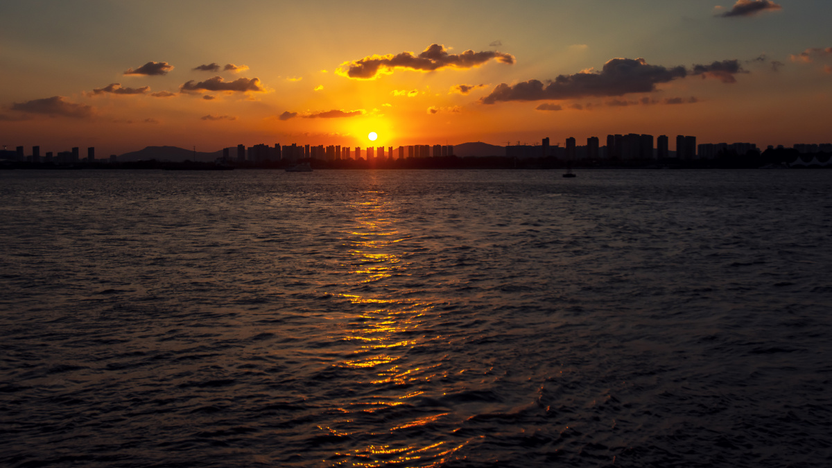 秋天的第一场日落