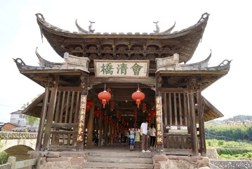 Optional("83CCF180-FF2D-46A8-BC80-9836B95BD2C0/L0/001")