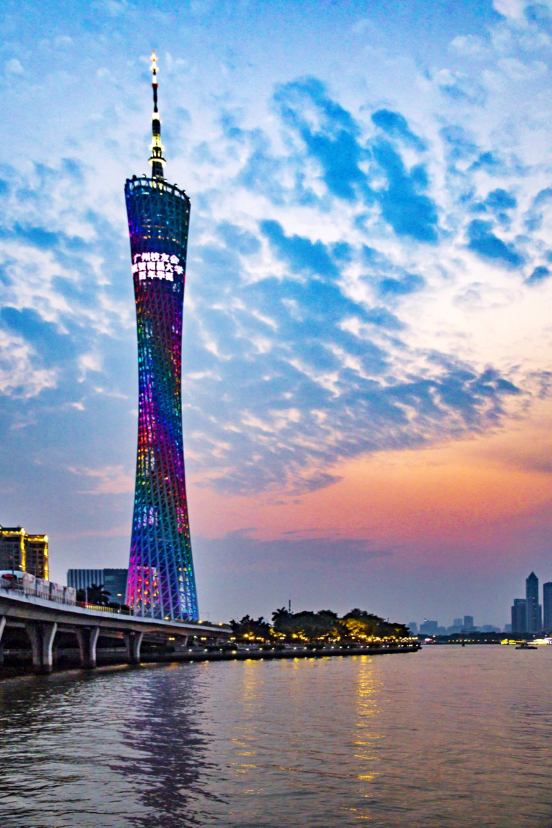 傍晚广州塔 - 穗阅映画 - 图虫