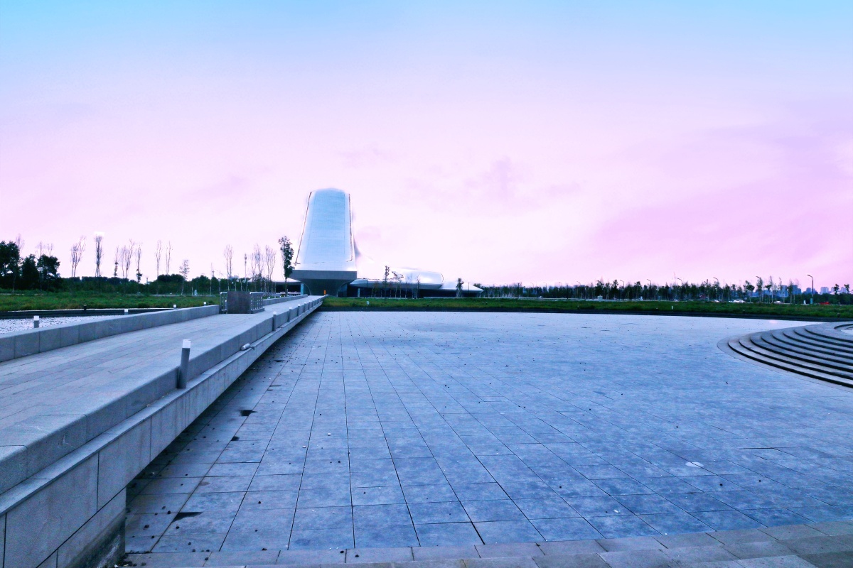 粉红天际线哈尔滨大剧院景观