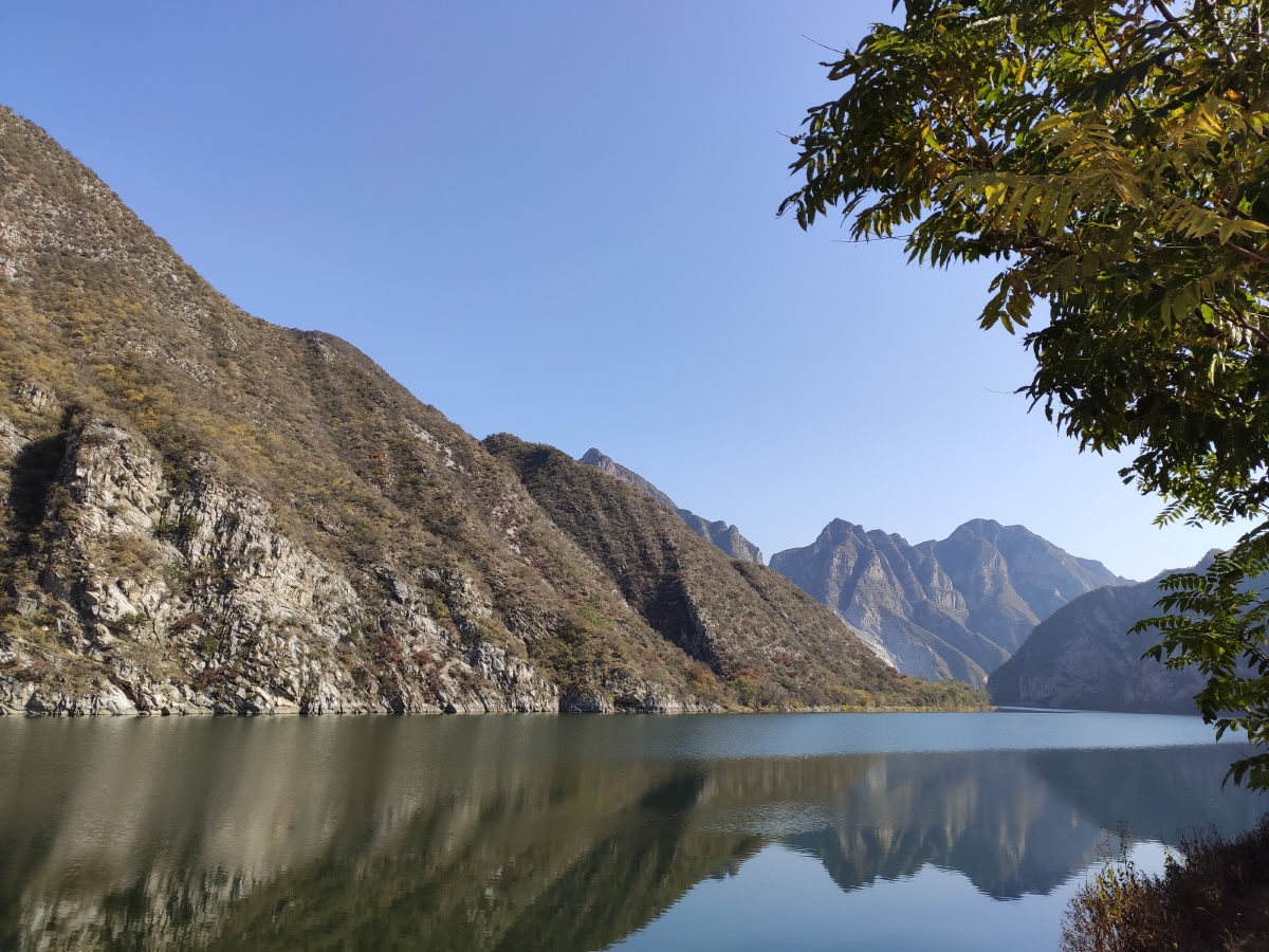 取材北京市门头沟区落坡岭水库一年四季景色宜人
