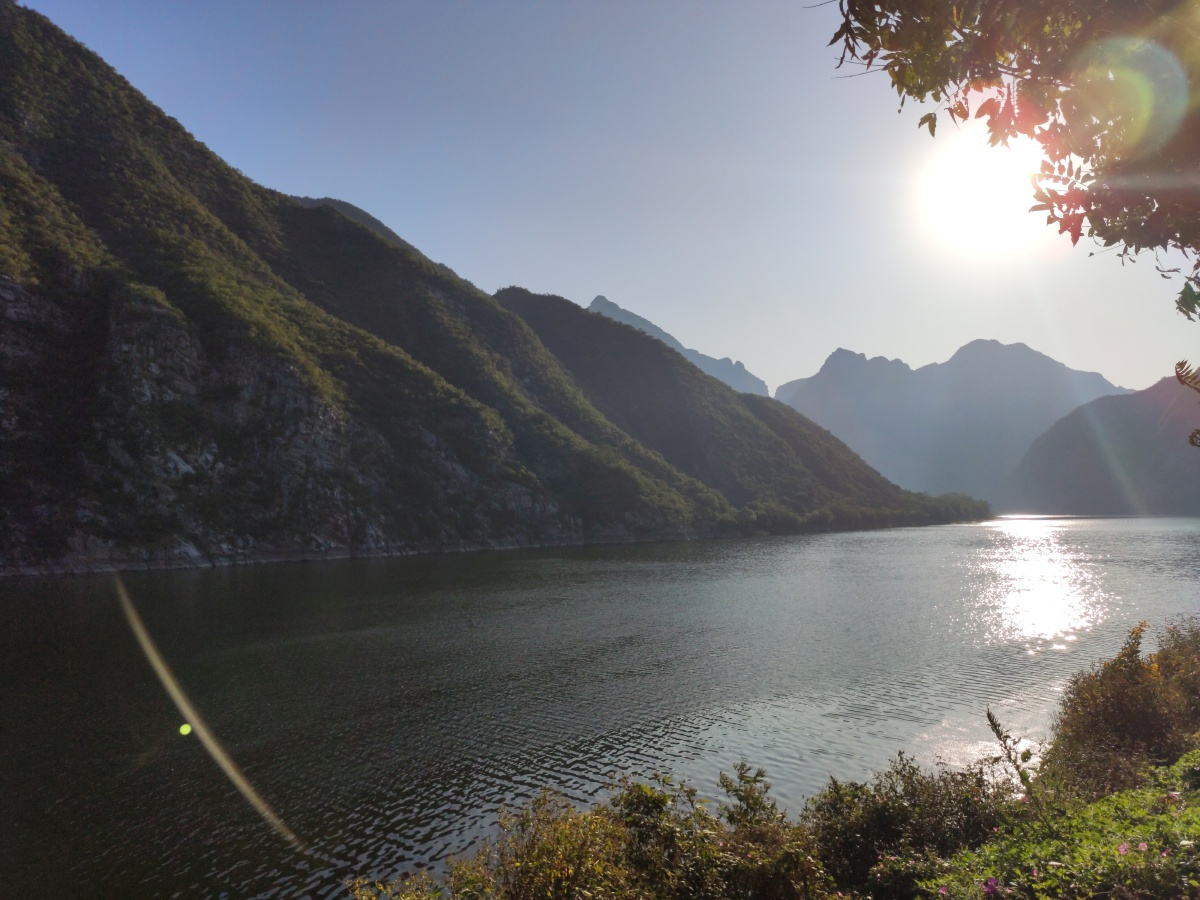 取材北京市门头沟区落坡岭水库一年四季景色宜人