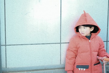 76490