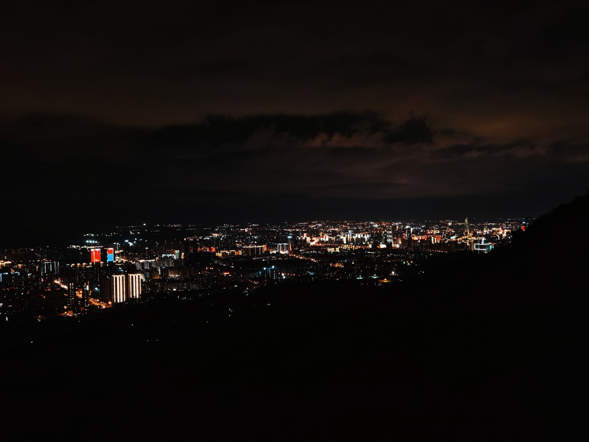 长虫山夜景