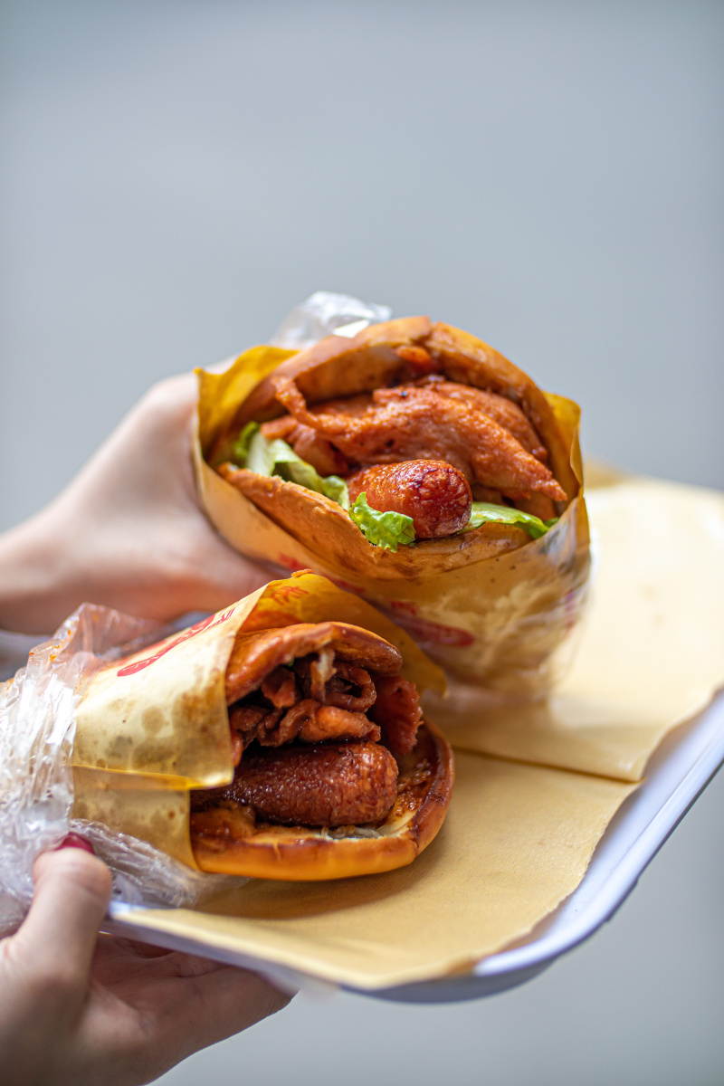 美食探店里脊煎饼