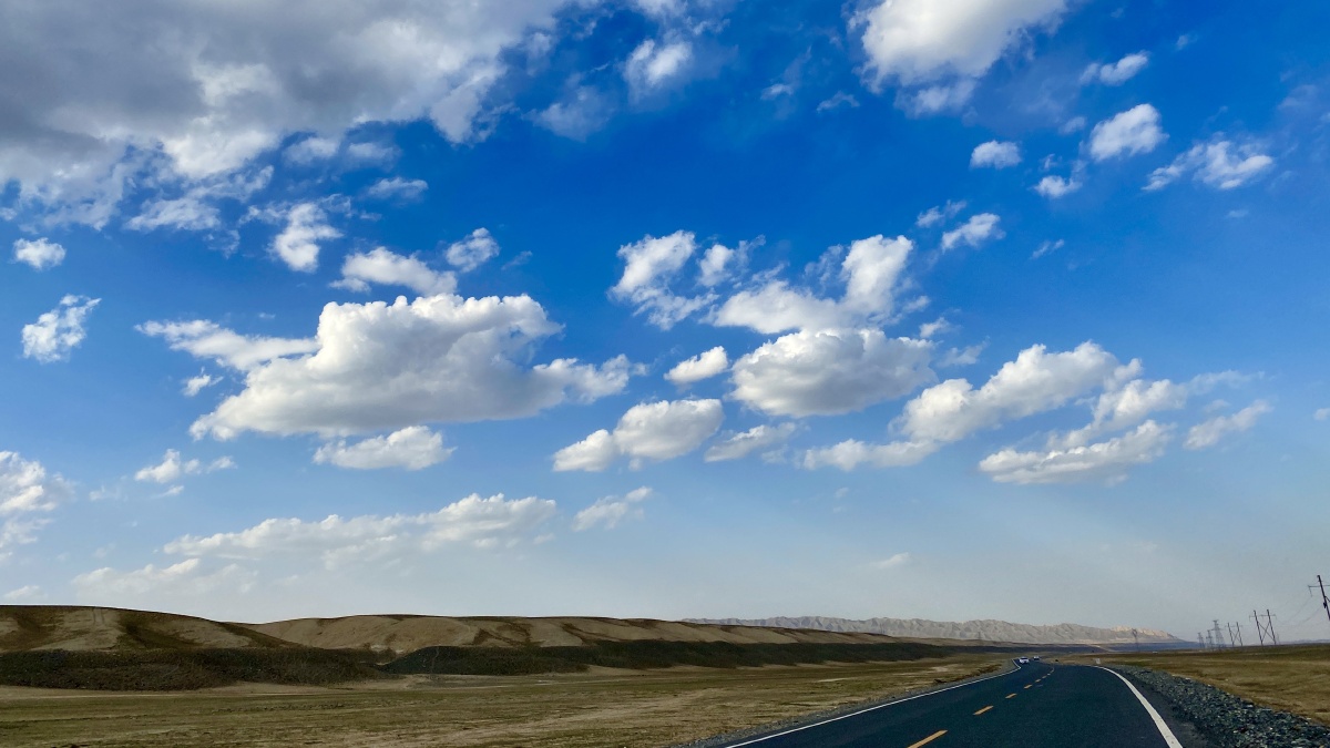 山路使用iphone11promax拍摄