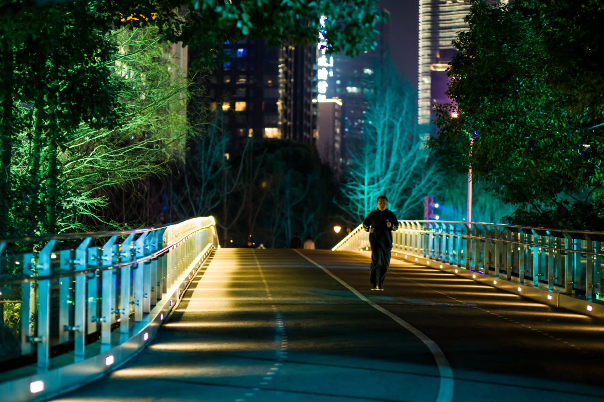 夜跑摄于北外滩