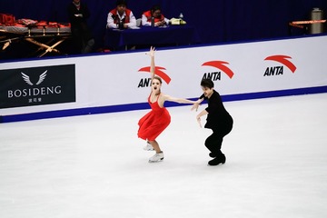 1050593