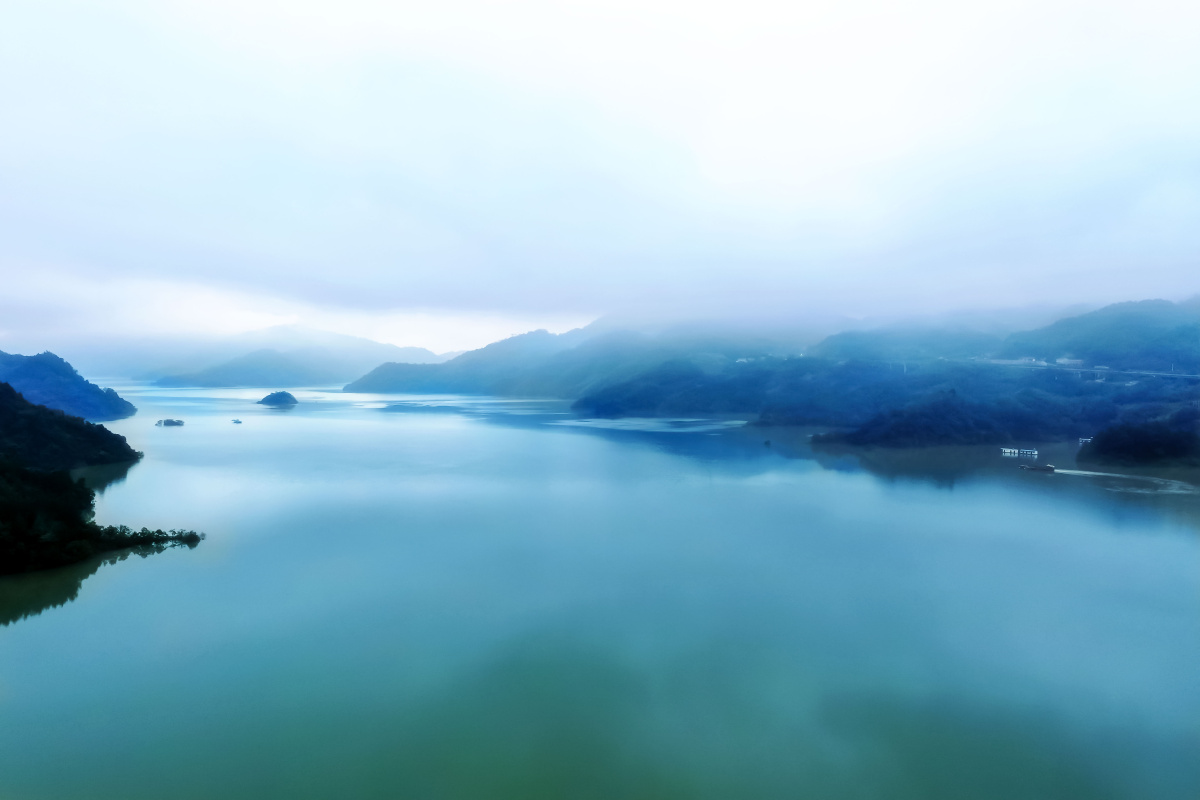 霍山龙井冲晨拍.