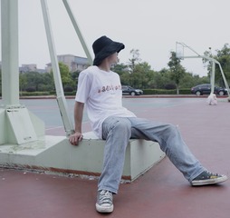 2605854