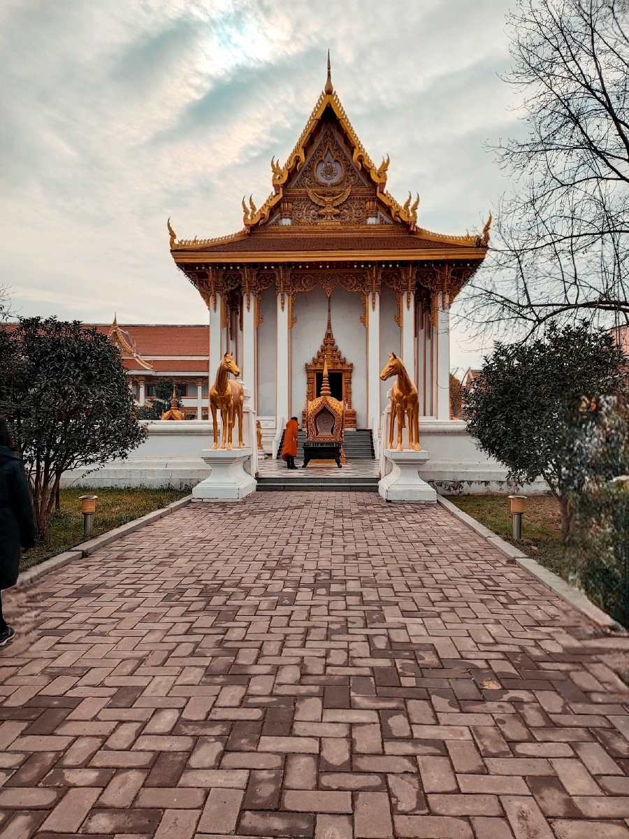 白马寺泰国佛殿
