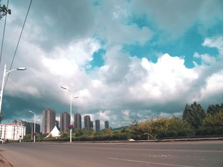 1270327