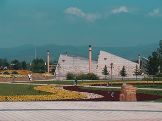 1271076