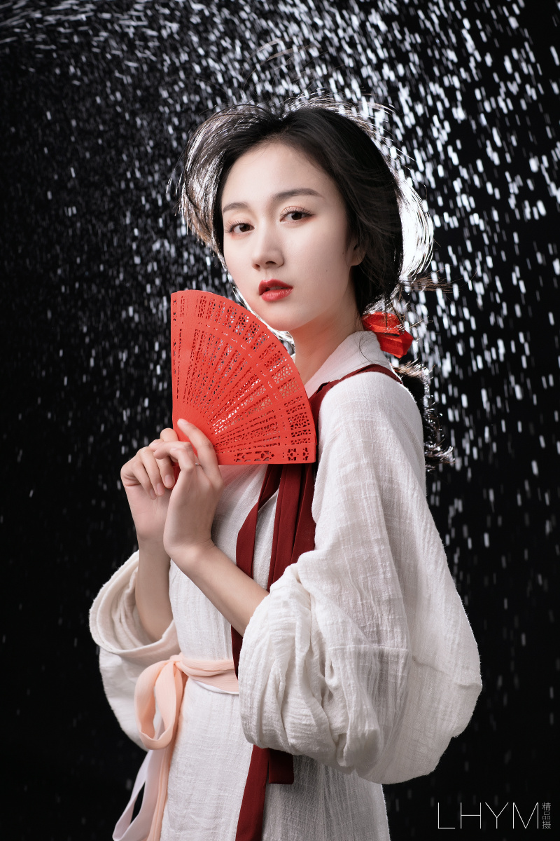 人像约拍神明少女