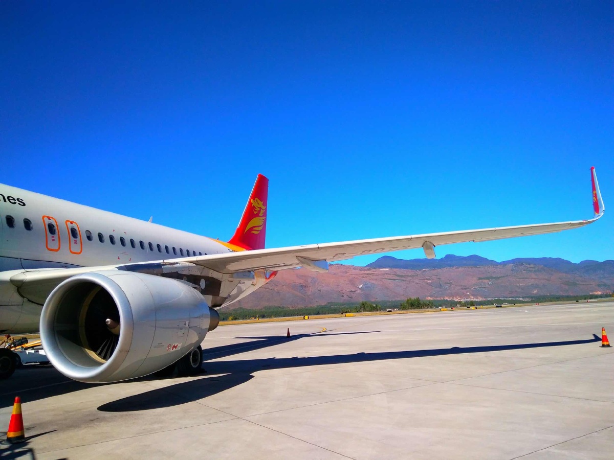 在丽江机场,上飞机钱匆忙拍摄!