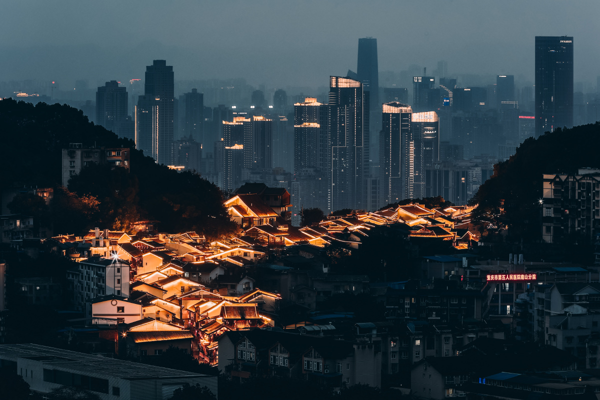 重庆黄桷垭老街宫崎骏的天上集市