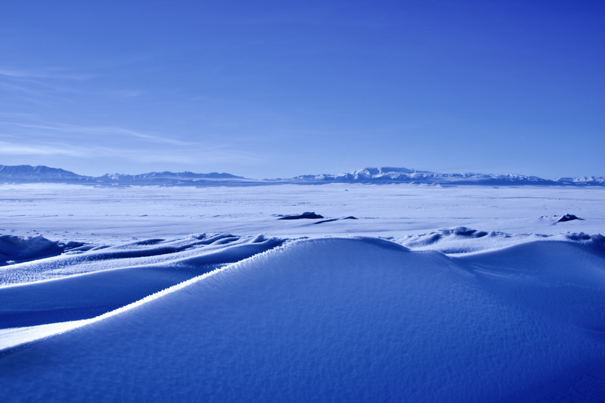 雪原赛里木湖