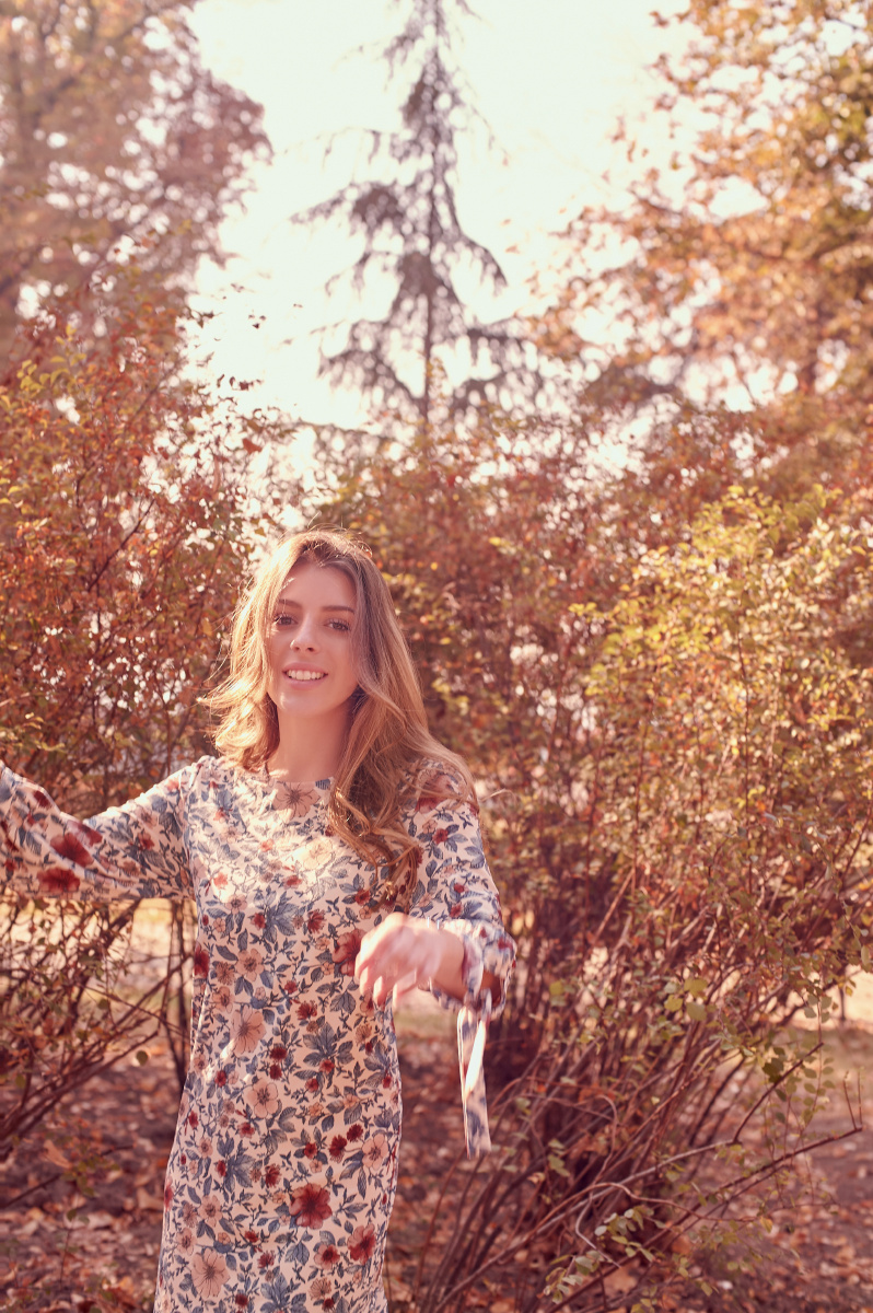 塞尔维亚女孩 - 马可摄影 - 图虫