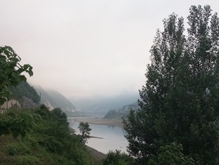 822516
