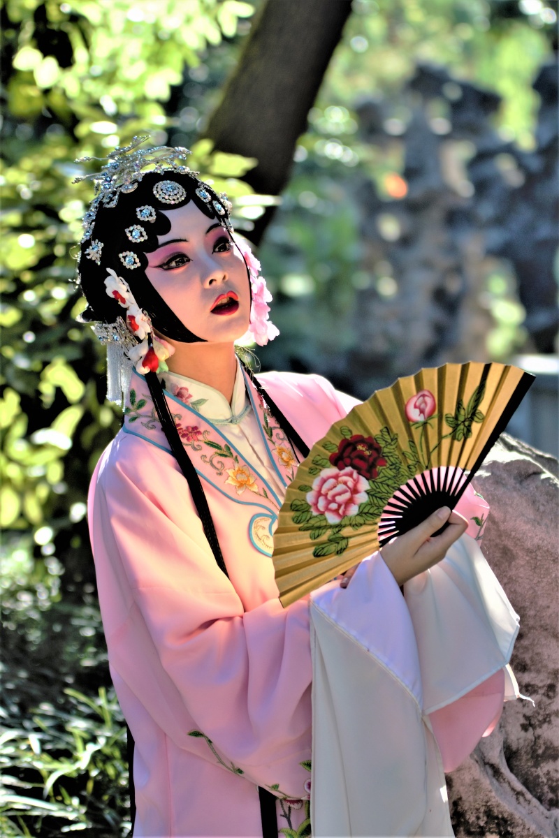 游园惊梦杜丽娘红衣