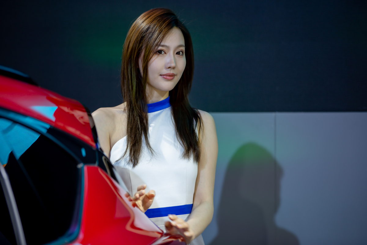 2021杭州西博会车展车模2