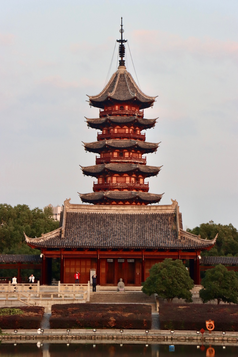 苏州瑞光塔盘门景区