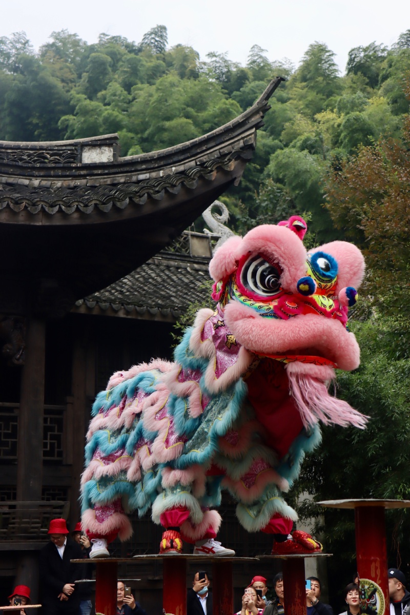 溧阳·南山竹海·舞狮表演 - 摄影师tomrrey - 图虫