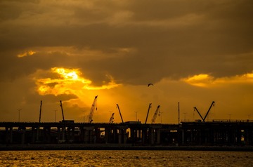 164476