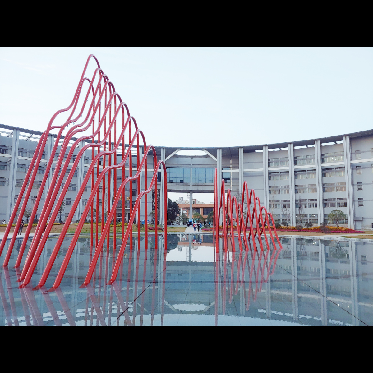 湖南工商大学北津学院用手机拍摄大多数只是调整色温并没有太多后期