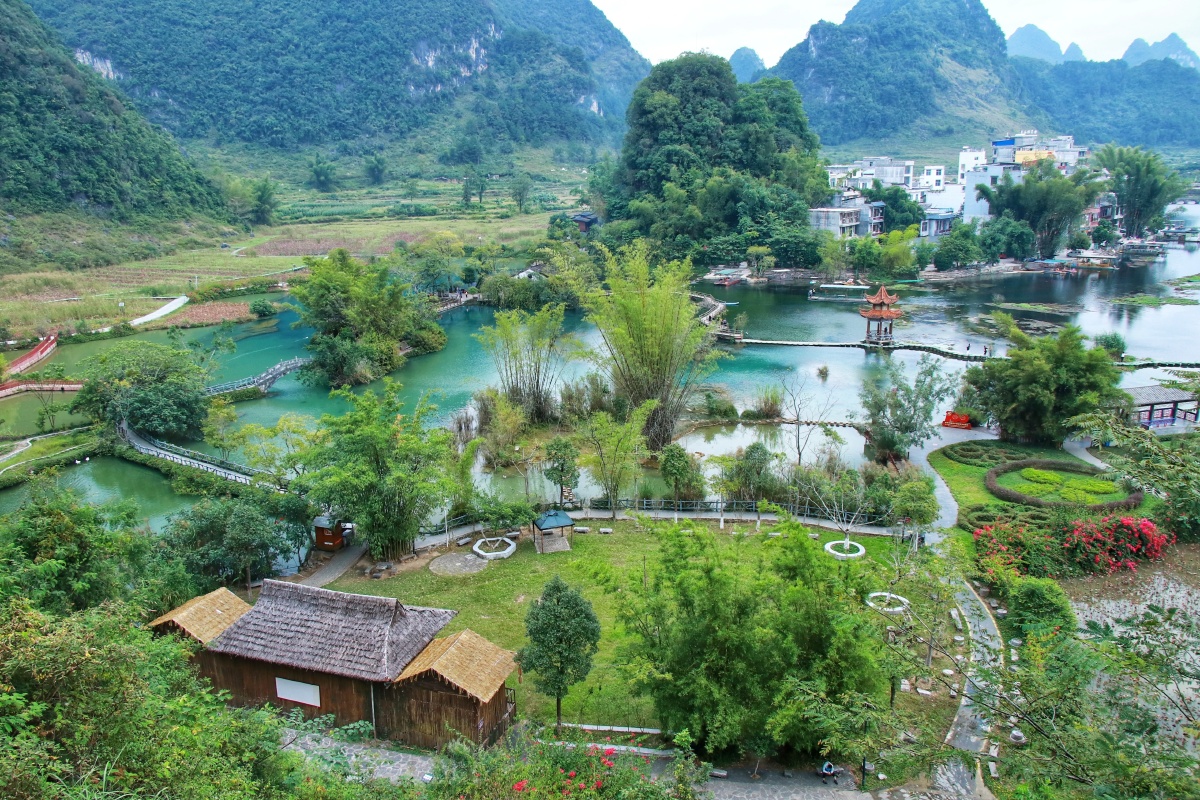 广西靖西鹅泉风景区
