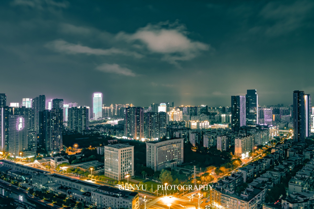沙湖绿地中心武汉夜景