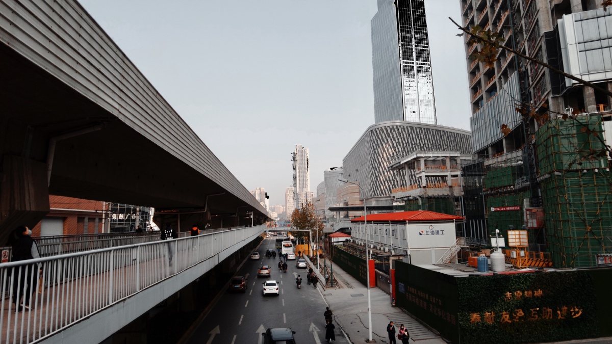 武商人行天桥简单但美这就是生活