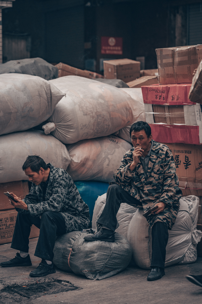 重庆朝天门的搬运工 - 黄炳荣photos - 图虫