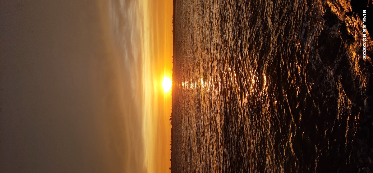 日落的太阳,漂亮极了.