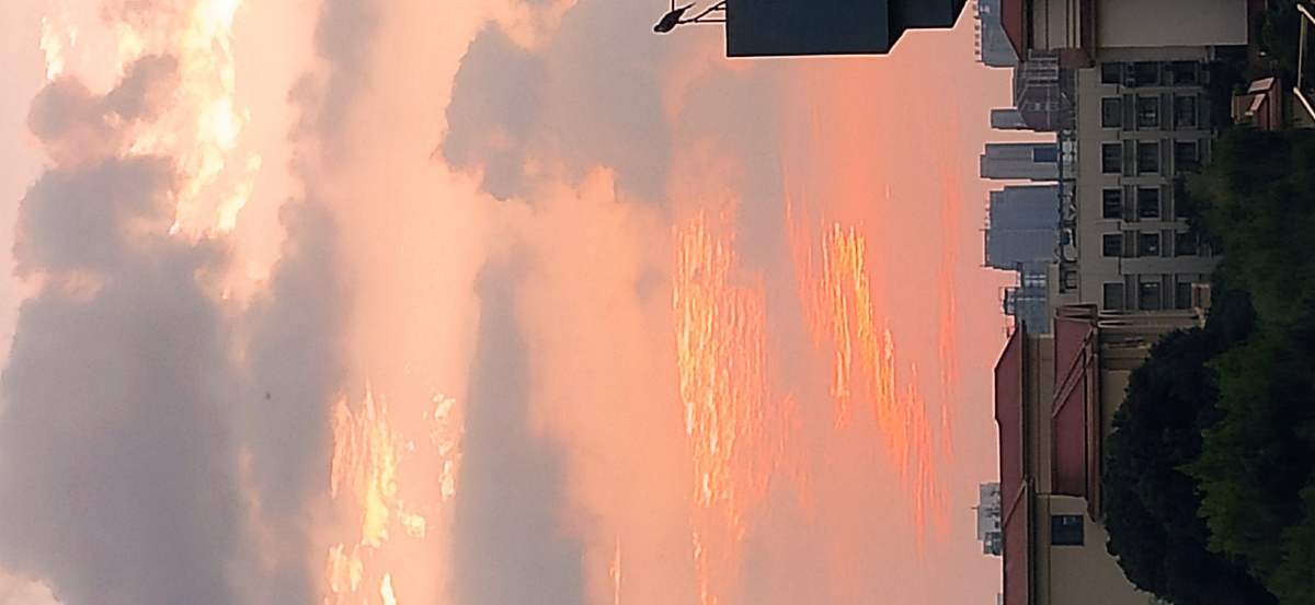 日出与日落的那一瞬间总在恰到好处时留下最美的一刻