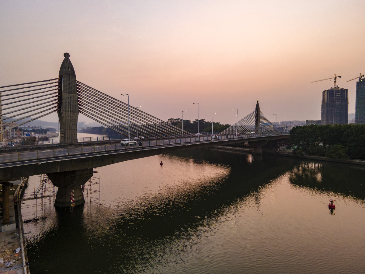 再见,正值壮年的南外环岐江河大桥.