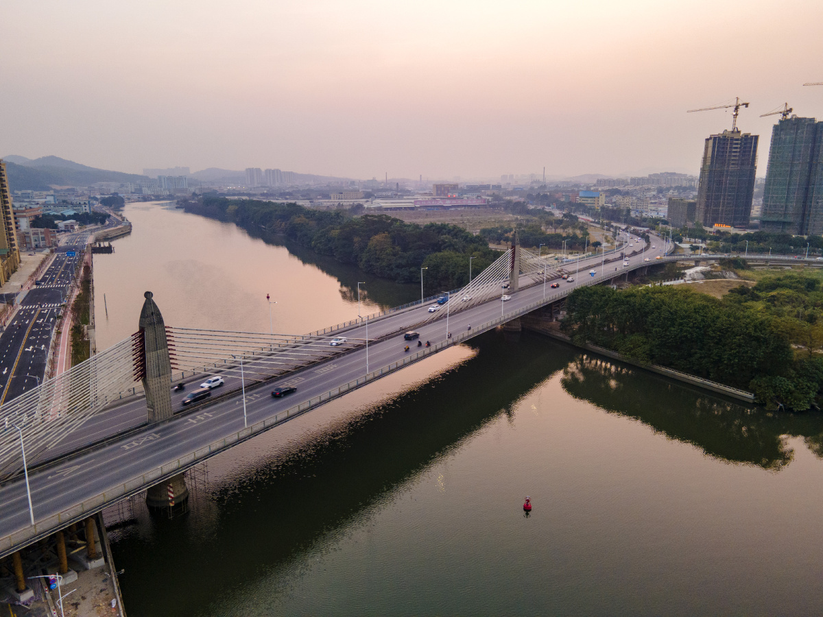 再见,正值壮年的南外环岐江河大桥.