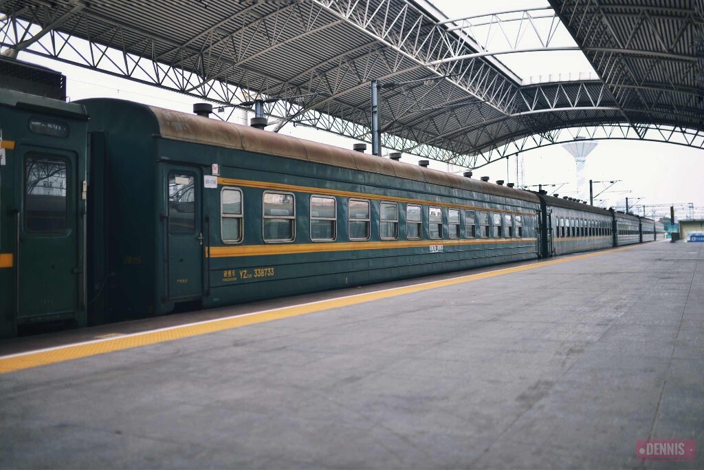 YZ 22B - 尼康, 旅行, 火车, 绿皮 - DennisZhao