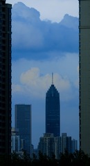 1271580