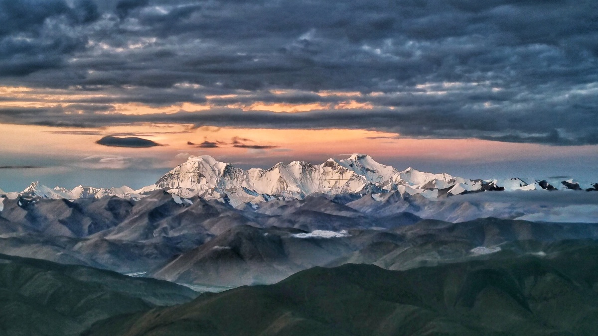 手机拍摄卓奥友峰日出 - 摄影雪线胖哥 - 图虫