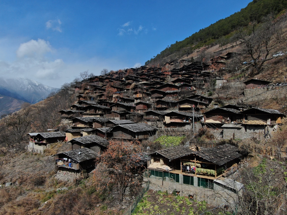 大山深处的傈僳族古村落