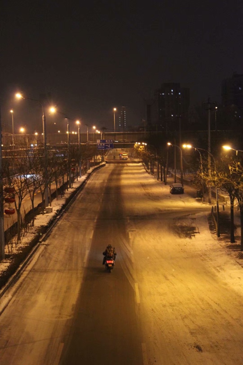 疫情下的北京冬天街头