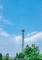 47072