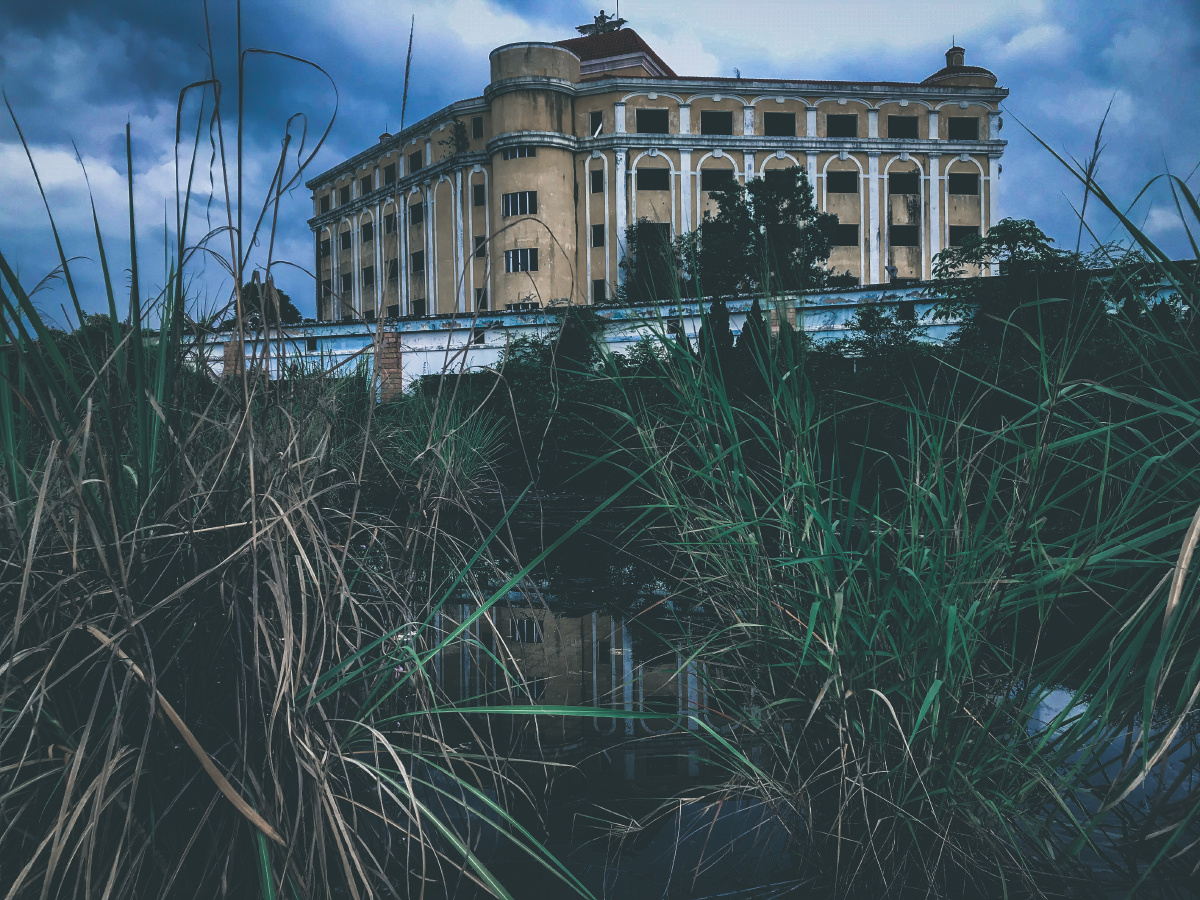 废弃度假酒店探秘