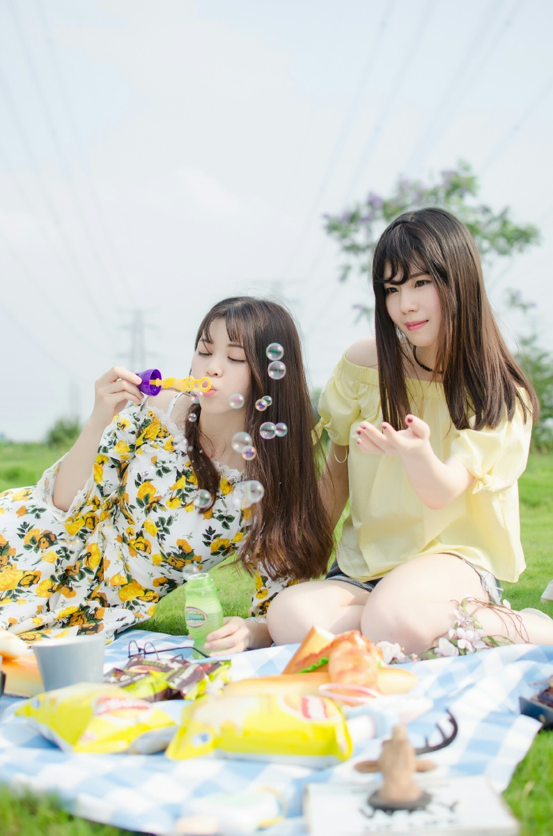 野餐少女