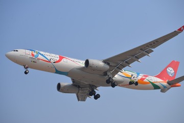4CB9B5AC-E597-4BD9-8AA6-F8CAA83E6E97/L0/001
