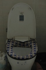 273438