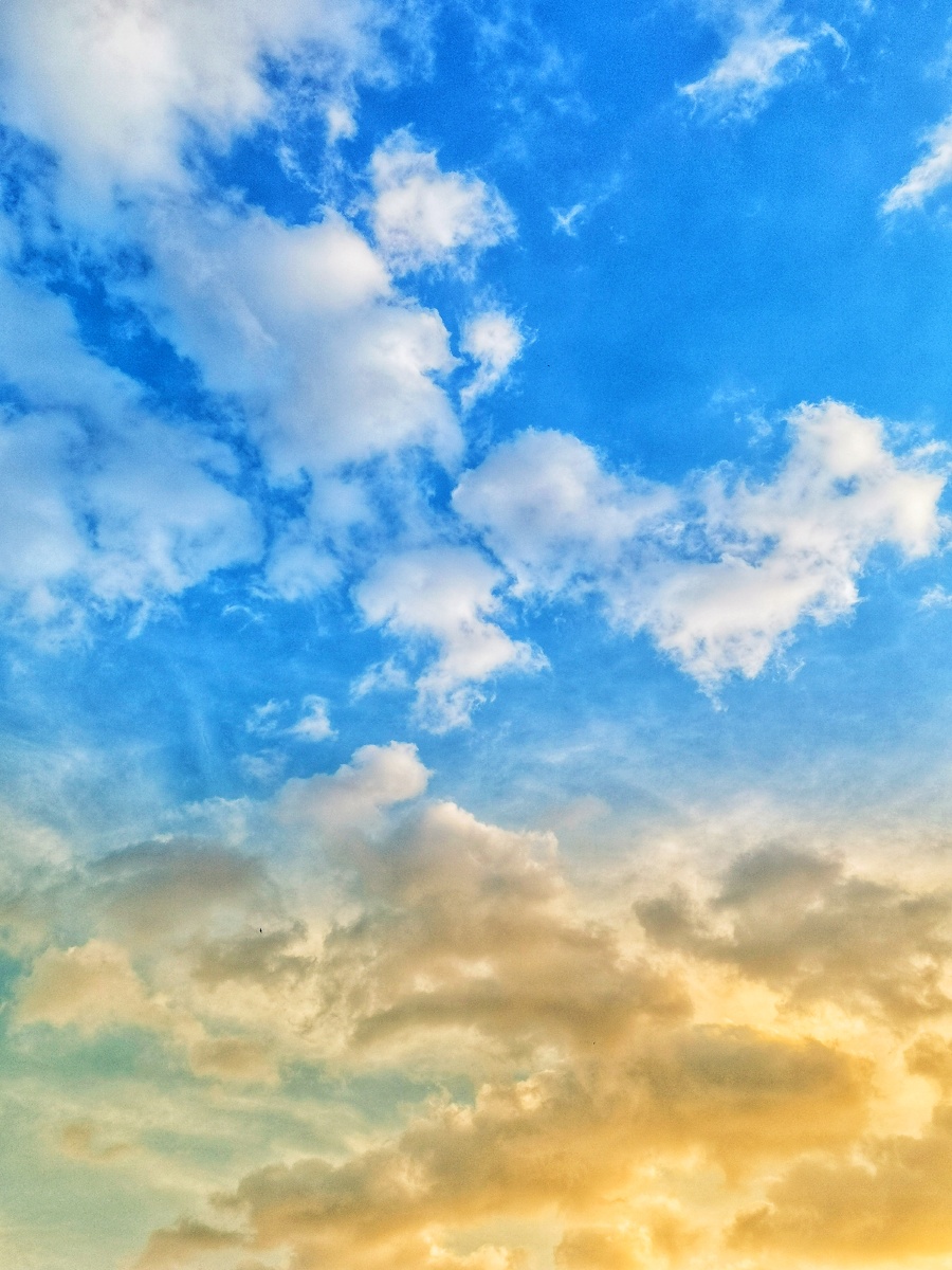 天空美云彩就是天空最好的装饰形状各异创造不一样的美