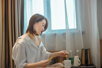 708891